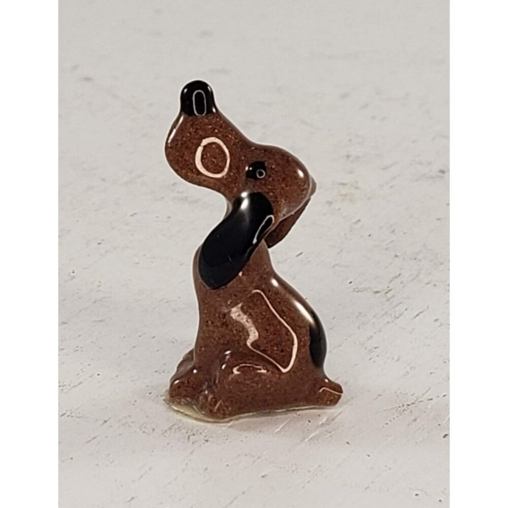 Hagen Renaker Mini Hound Dog Mama Miniature Figurine Bassett Beagle Brown